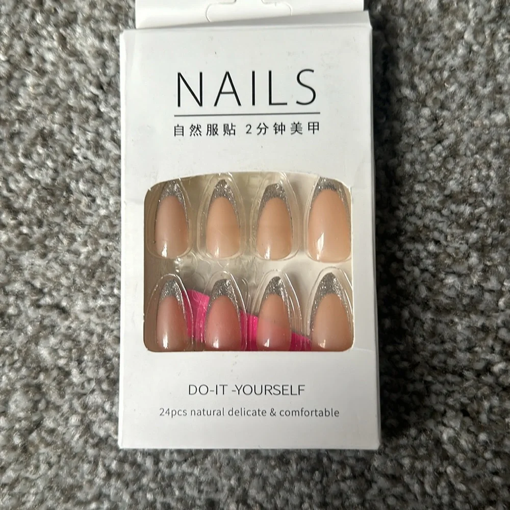 Four nail sets! - Picture 3 of 5